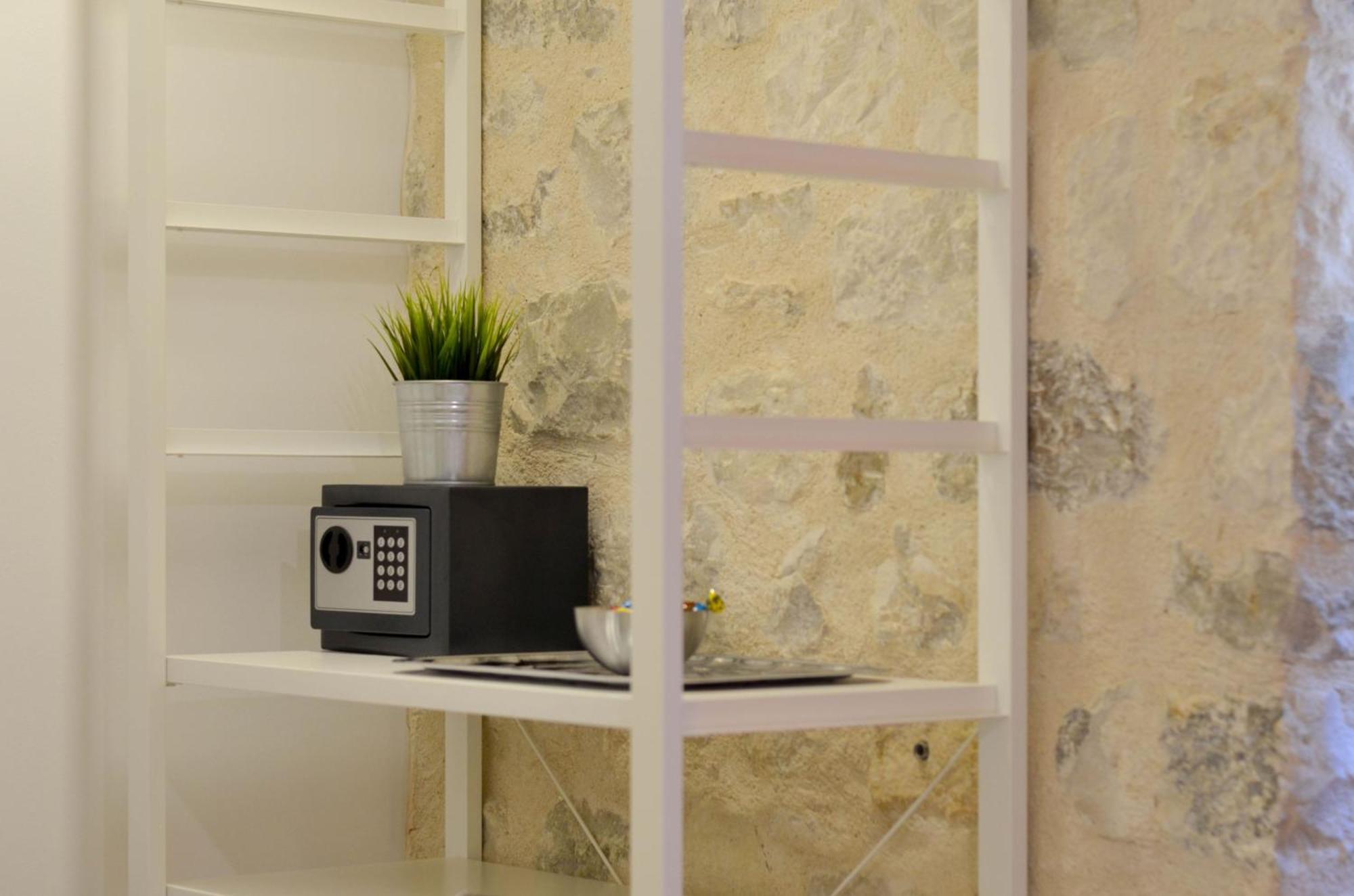 Apartments & Rooms Tiramola - Old Town Trogir Bilik gambar