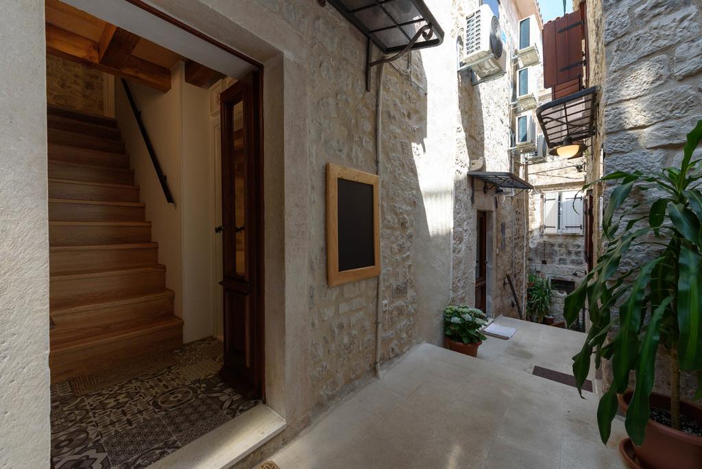 Apartments & Rooms Tiramola - Old Town Trogir Luaran gambar